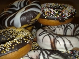 Donuts, Donuts