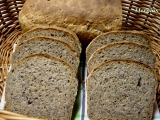 Semínkový chléb s medem