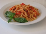 Špagety s pečenou paprikou, rajčaty a fenyklem, Špagety, pečenou, paprikou, rajčaty, fenyklem