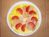 Vaječná omeleta se salámem