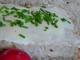 Bílý chléb s arašídovým máslem