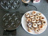 Borůvkové Donuts - Donut maker