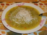 Brokolicová polévka s rýžovými nudlemi