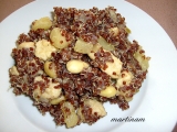 Červená quinoa s ananasem, mandlemi a kuřecím, Červená, quinoa, ananasem, mandlemi, kuřecím