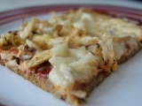 Cuketová pizza s kuřecím masem