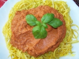 Cuketové špagety s omáčkou (Raw)