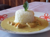 Curry kuřecí kostky s mrkví na smetaně, Curry, kuřecí, kostky, mrkví, na, smetaně