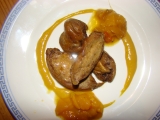 Foie gras s medovou dijonskou hořčicí a meruňkovým chutney, Foie, gras, medovou, dijonskou, hořčicí, meruňkovým, chutney
