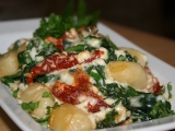 Gnocchi zapečené se špenátem a třemi druhy sýrů, Gnocchi, zapečené, se, špenátem, třemi, druhy, sýrů