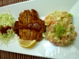 Japonský bramborový salát a  Katso řízek s domácí omáčkou Tomkatsu