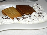 Marshmallow sandwich