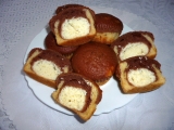 Muffiny s tvarohovo - kokosovým překvapením, Muffiny, tvarohovo, -, kokosovým, překvapením