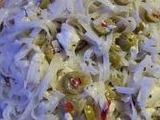 Olivový salát s rýžovými nudlemi, Olivový, salát, rýžovými, nudlemi