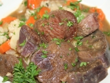 Osso buco z mladého býčka s kořenovou zeleninou, Osso, buco, mladého, býčka, kořenovou, zeleninou