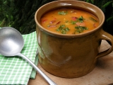 Papriková polévka  s klobásou