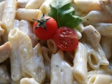 Penne s kuřecím masem a nivou, Penne, kuřecím, masem, nivou