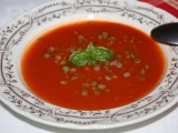 Rajská polévka s čočkou a bazalkou