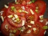 Salát z cibule, česneku a rajčat, Salát, cibule, česneku, rajčat