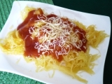 Špagetka s kečupem a sýrem