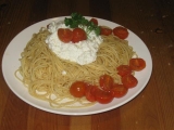 Špagety s ricottou a cherry rajčátky, Špagety, ricottou, cherry, rajčátky