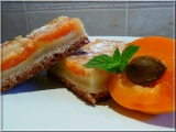 Šťavnatý meruňkový koláč s podmazáním, Šťavnatý, meruňkový, koláč, podmazáním