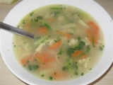 Zeleninová polévka s krupicí a vejcem